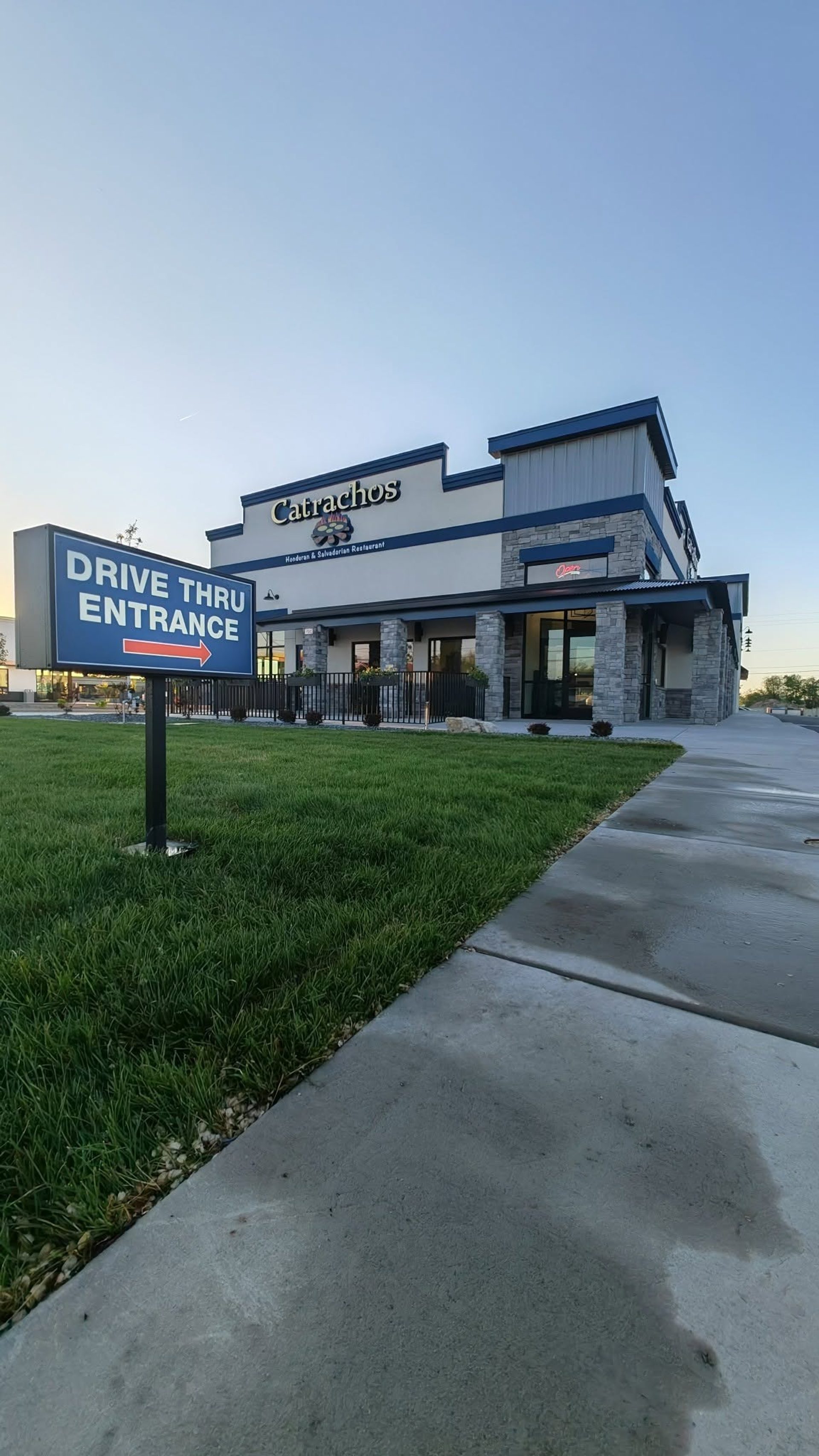 Catrachos Restaurant - 3500 South