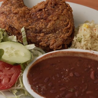 Pollo Frito Salvadoreno