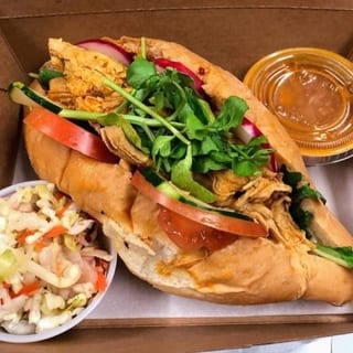 Pan Con Pollo