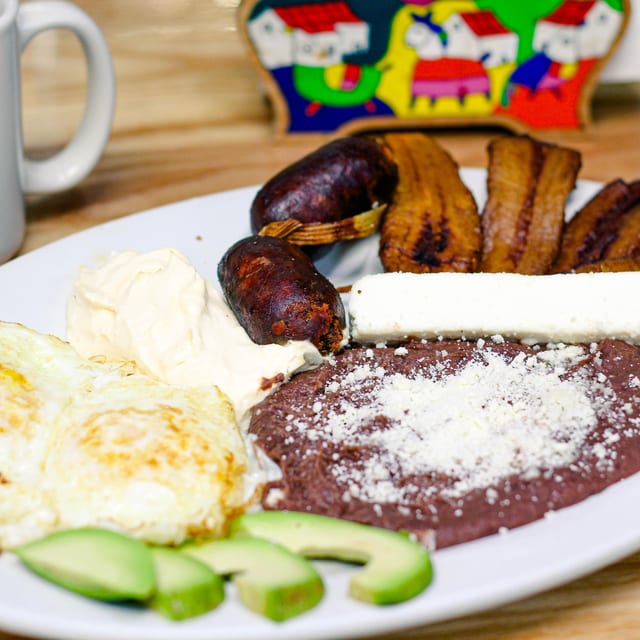 Desayuno Catracho.
