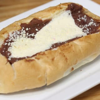 Pan con frijol